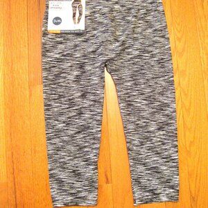 One5One cozy capri leggings